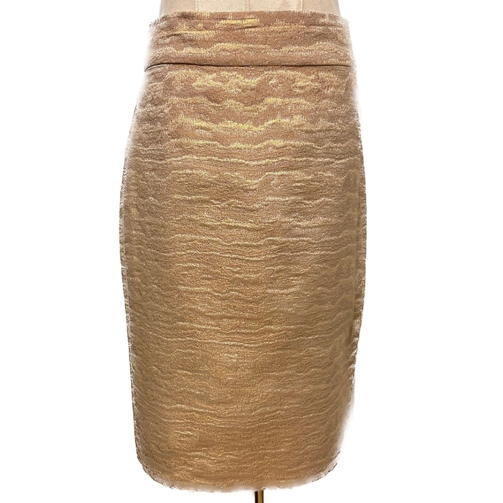 J Crew Collection pale pink and gold wavy lame skirt, Size 2